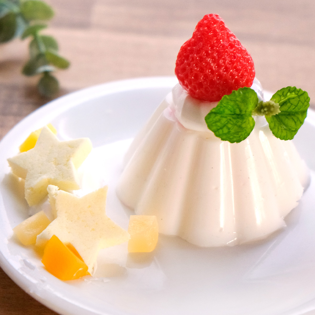 東京ソラマチ店　いちごパンナコッタの食品サンプル製作体験